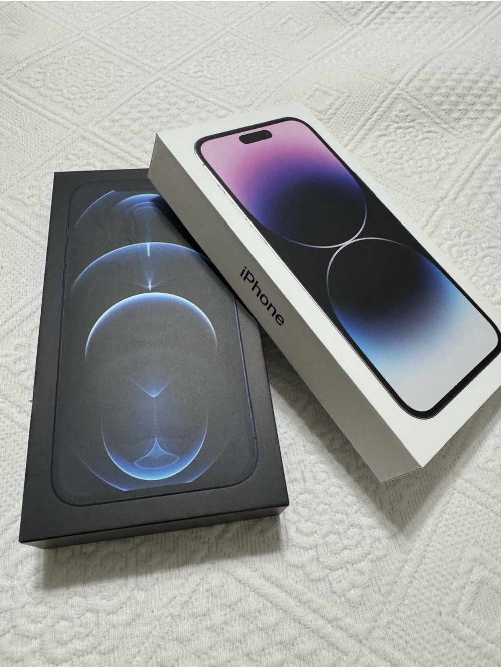 Apple iPhone Boxes…
